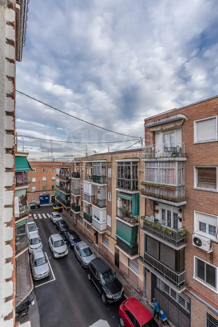 Vista exterior de Pis en venda en Madrid amb Aire condicionat i Calefacció