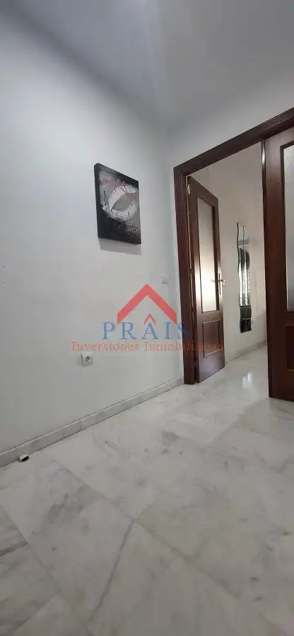Vista exterior de Piso en venta en Utrera con Aire acondicionado, Trastero y Amueblado
