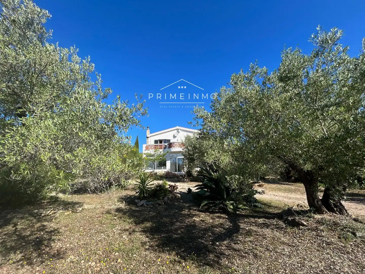 Vista exterior de Finca rústica en venda en L'Ampolla amb Terrassa, Traster i Piscina