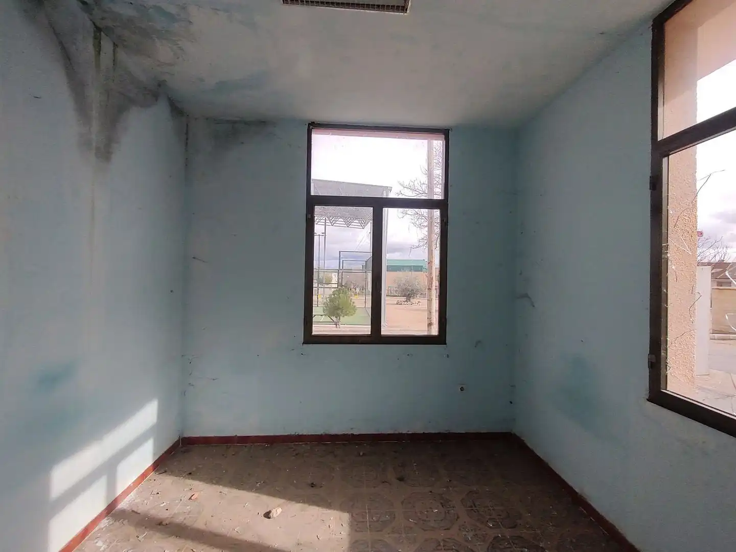 Geschaftsraum zum Verkauf in Barrio Nuestra Señora de los Remedios, Turégano