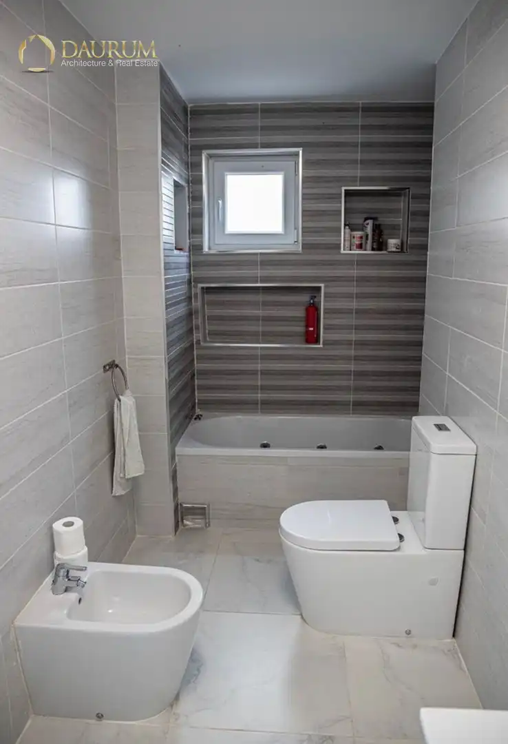 Bany de Casa o xalet en venda en Alicante / Alacant amb Aire condicionat, Calefacció i Terrassa