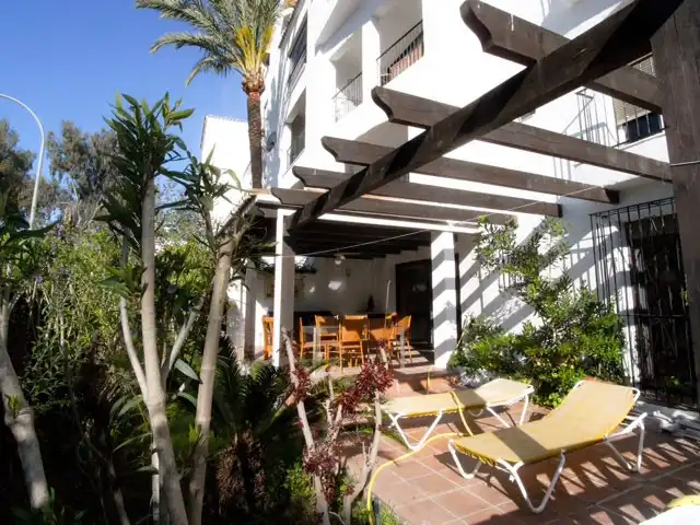 Rez-de-chaussée avec piscine à louer à Nueva Andalucía, imagen 13