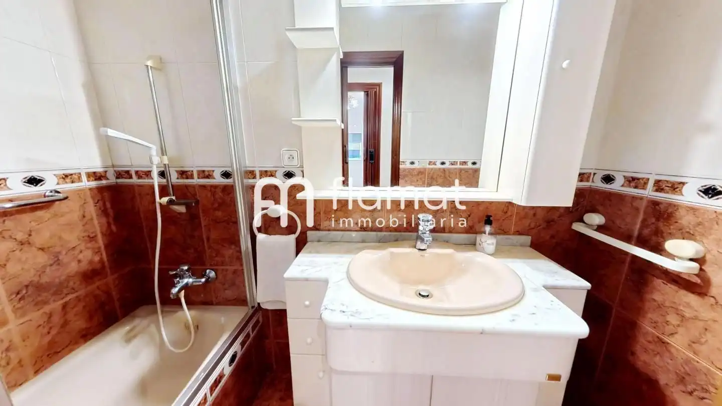 Baño de Piso en venta en Tarragona con Terraza