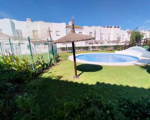 Jardí de Apartament en venda en Chiclana de la Frontera amb Aire condicionat, Terrassa i Alarma