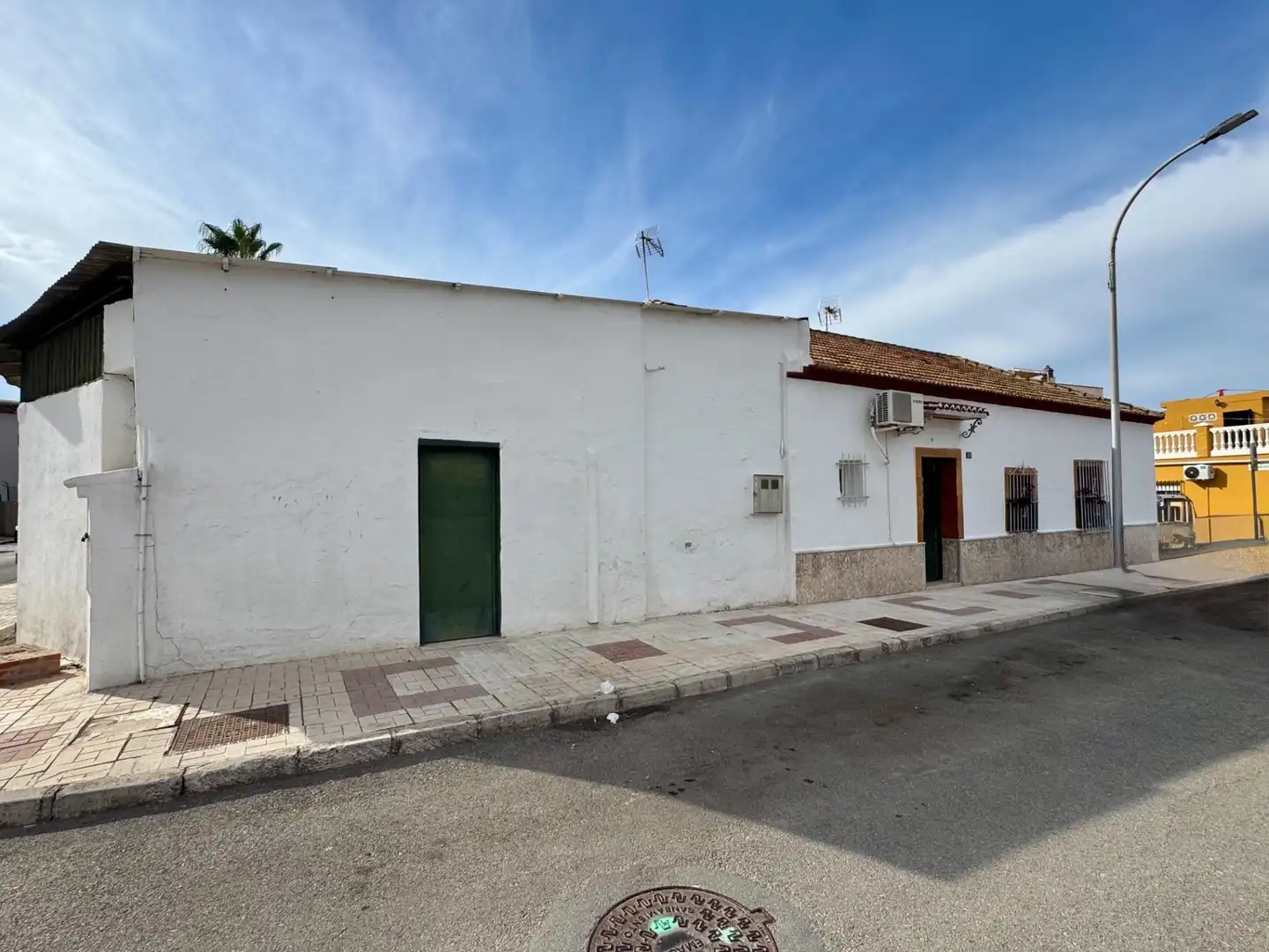 Vista exterior de Casa o xalet en venda en Cruz de Humilladero