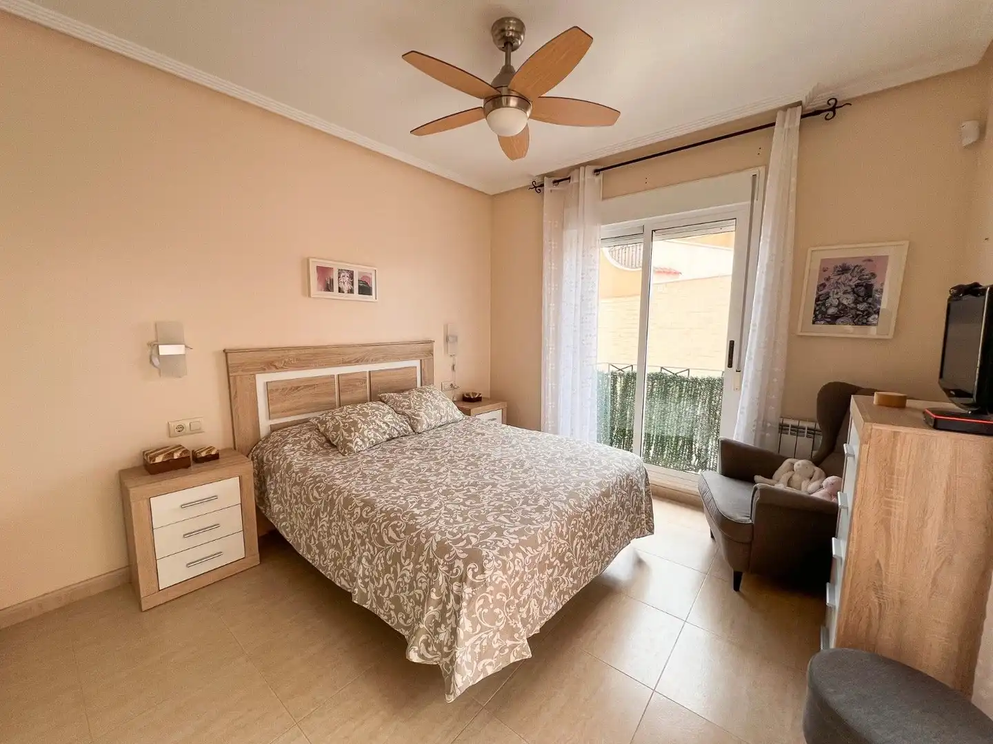 Habitación de Casa adosada en venta en Pilar de la Horadada con Aire acondicionado, Calefacción y Terraza