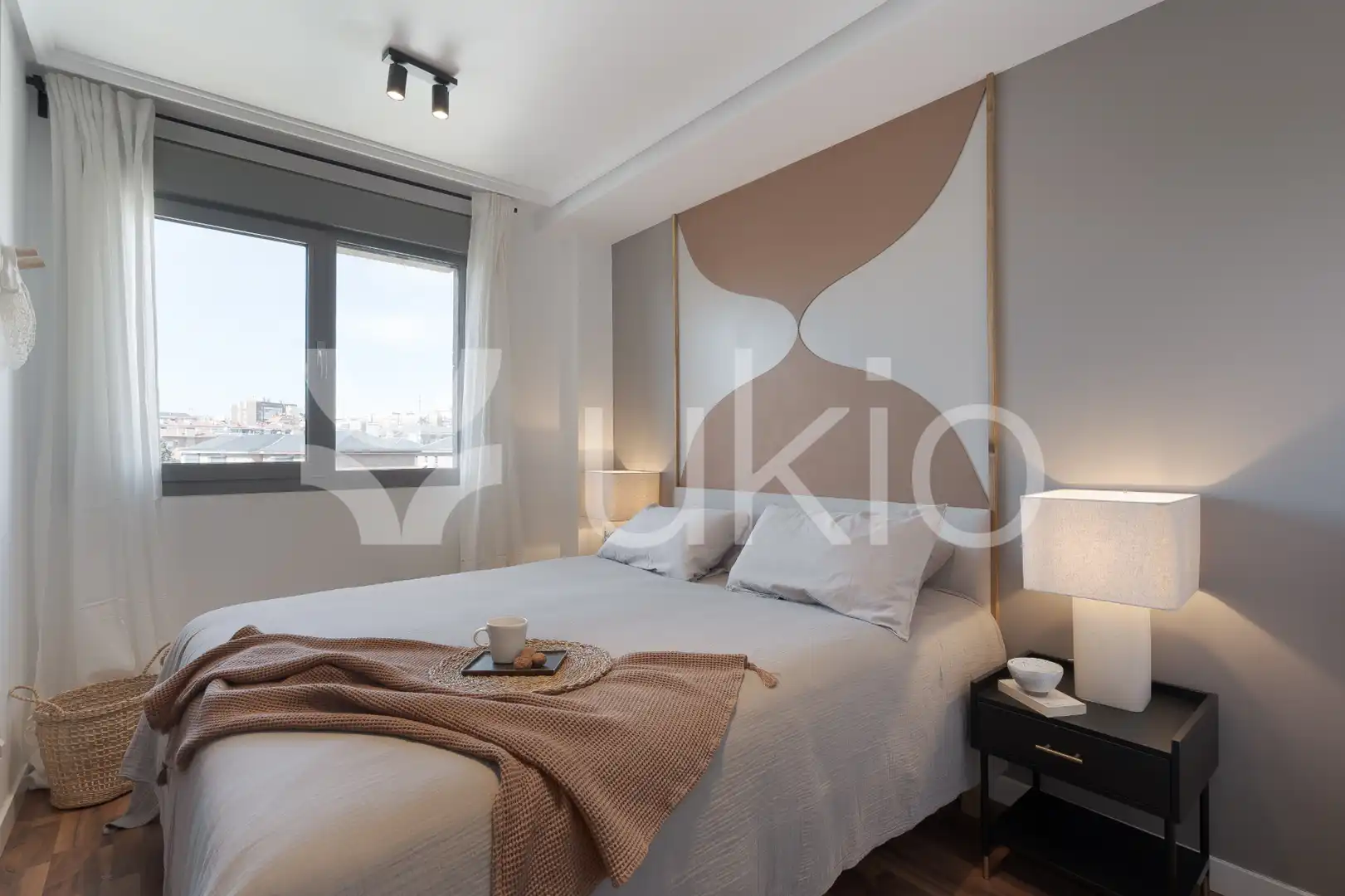 Habitación de Apartamento de alquiler en Madrid con Aire acondicionado, Calefacción y Amueblado