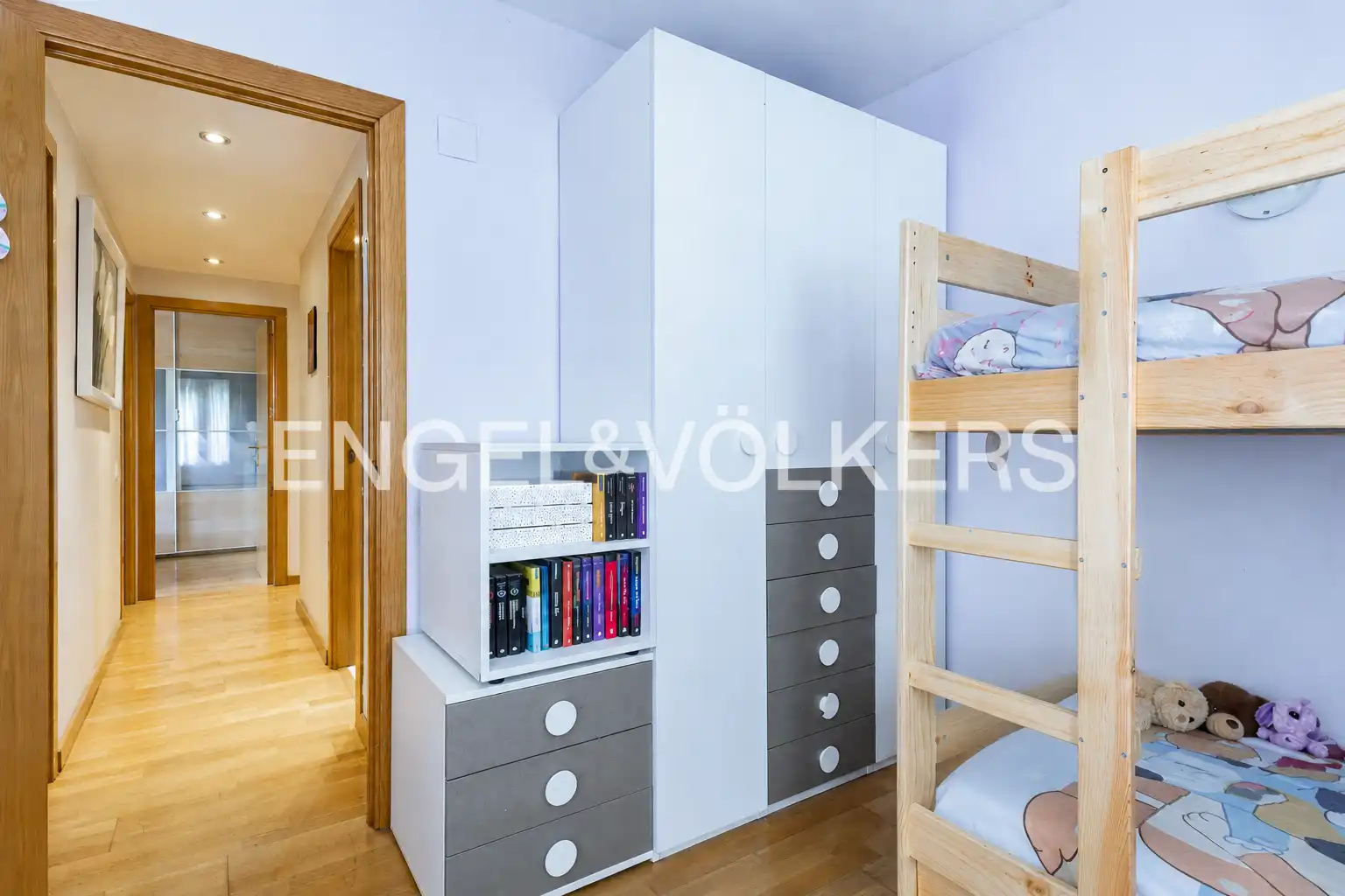 Bedroom of Apartments for sale in El Masnou  with Air Conditioner, Heating and Parquet flooring