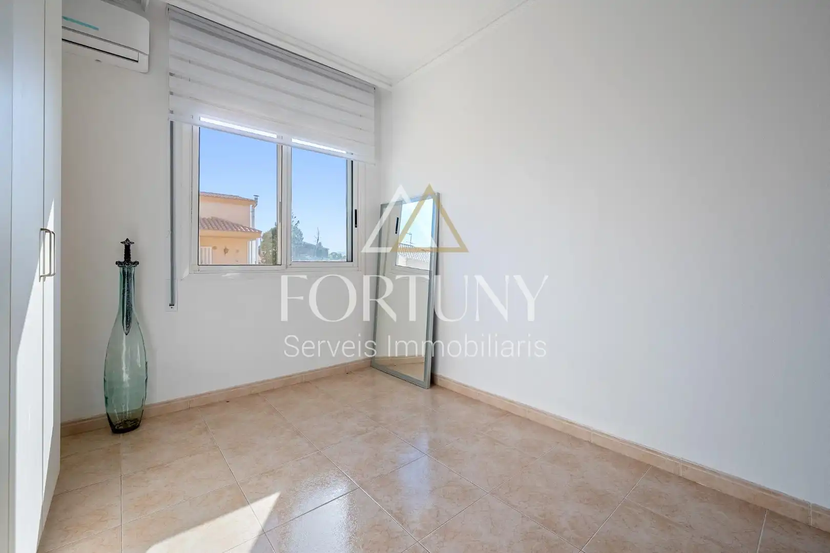 Dormitori de Casa o xalet en venda en Reus amb Aire condicionat, Terrassa i Balcó