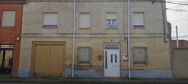 Casa-chalet en Venta en Palacios de la Valduerna