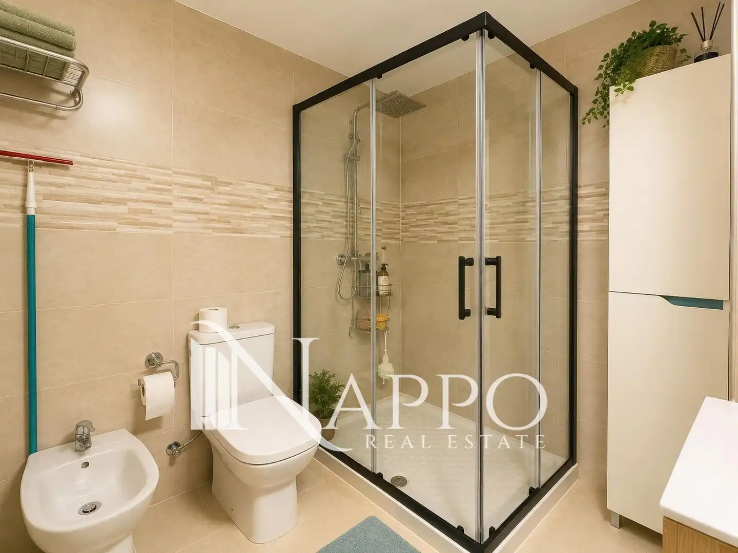 Baño de Piso en venta en  Palma de Mallorca con Aire acondicionado, Calefacción y Trastero
