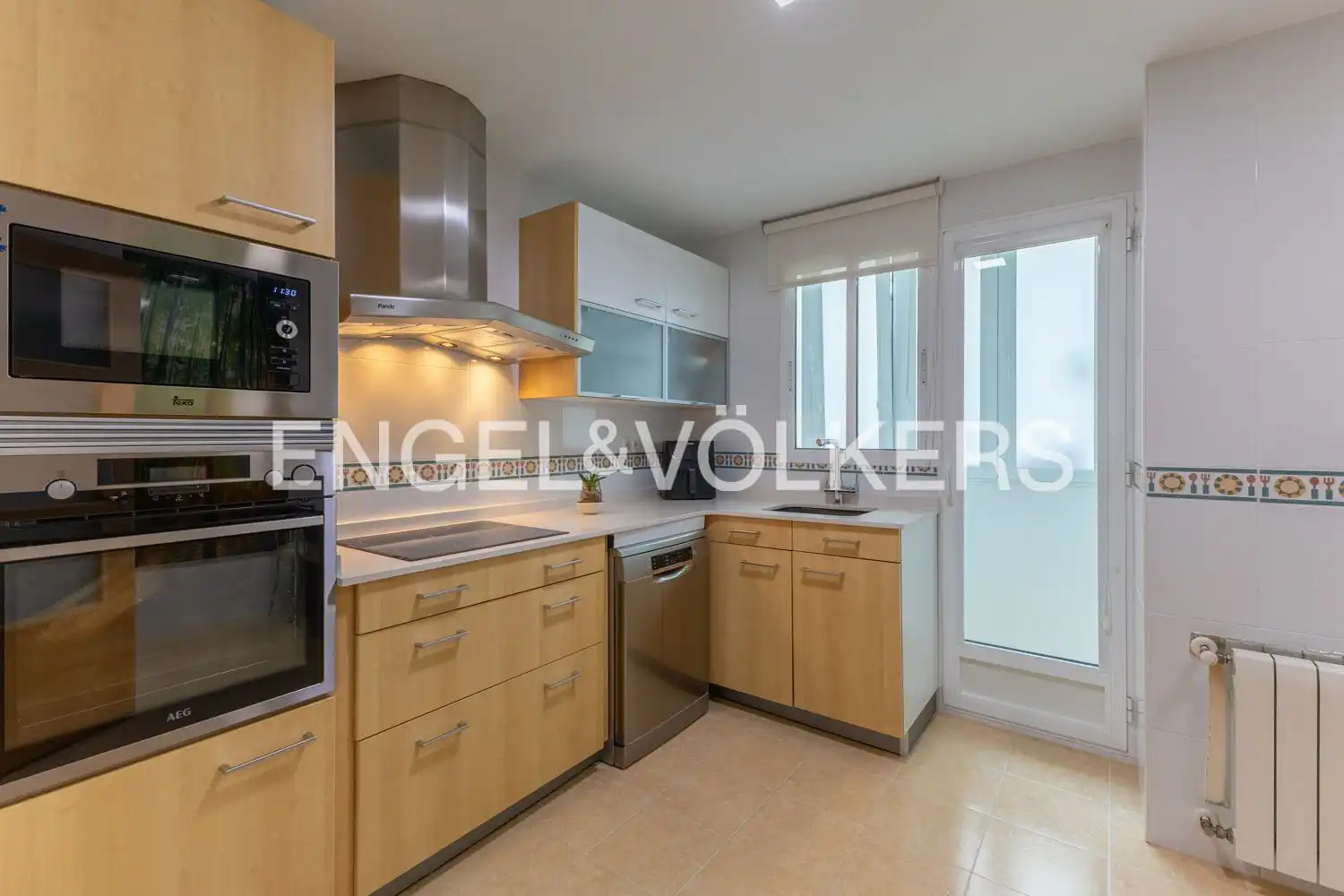 Kitchen of Flat for sale in Valencia  with Air Conditioner and Heating