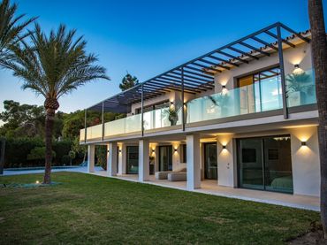 Villa con piscina in vendita a Milla de Oro