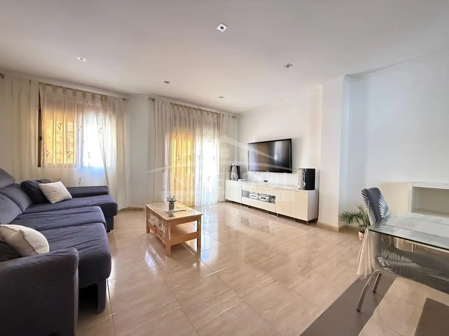 Sala d'estar de Casa adosada en venda en El Ejido amb Aire condicionat, Calefacció i Terrassa