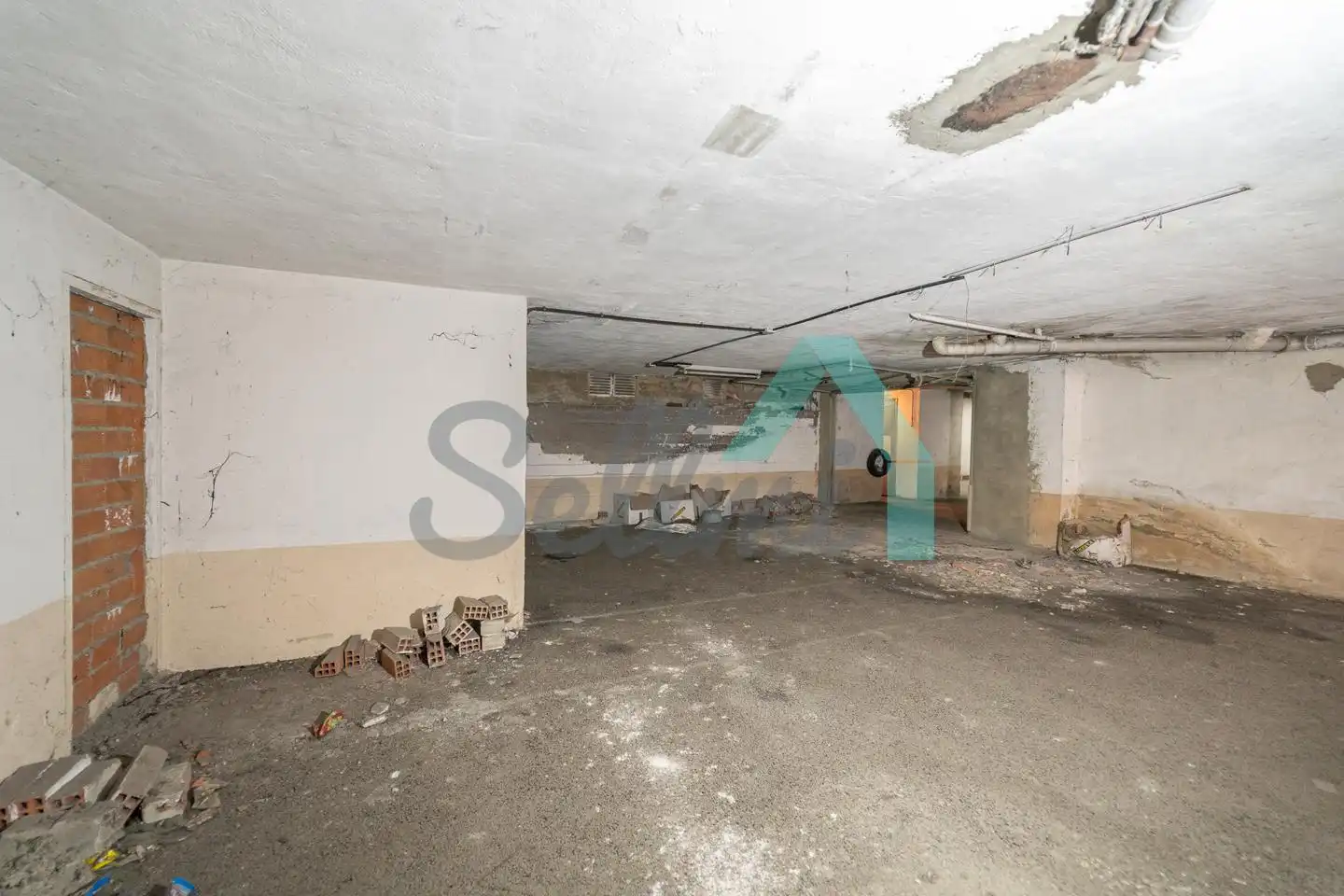 Storage room for sale in Lena, Asturias