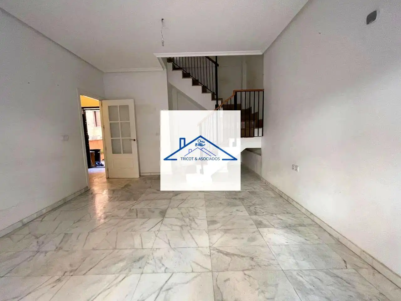 Planta baja en venta en Ocaña con Calefacción