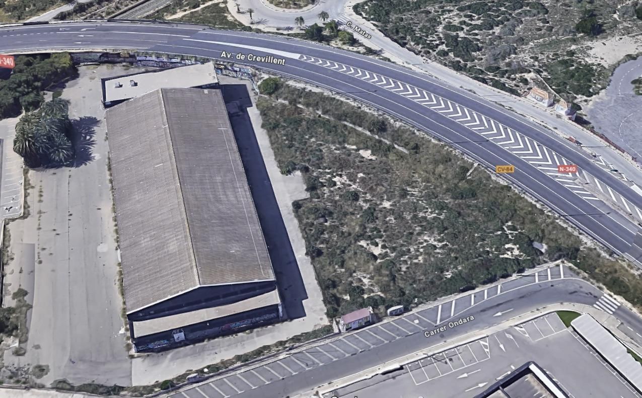 Vista exterior de Terreny industrial en venda en Elche / Elx
