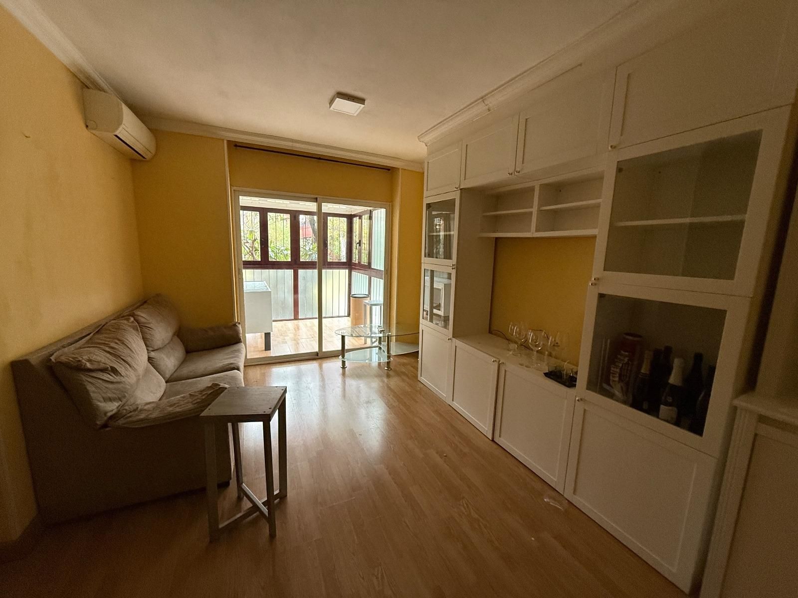 Living room of Apartment for sale in  Madrid Capital