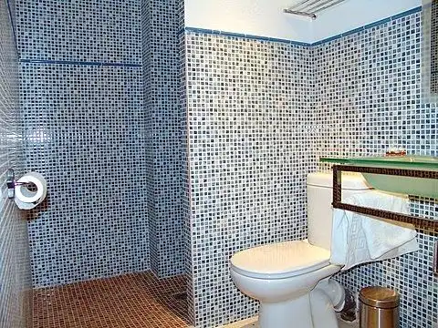 Bany de Edifici en venda en Benissanet