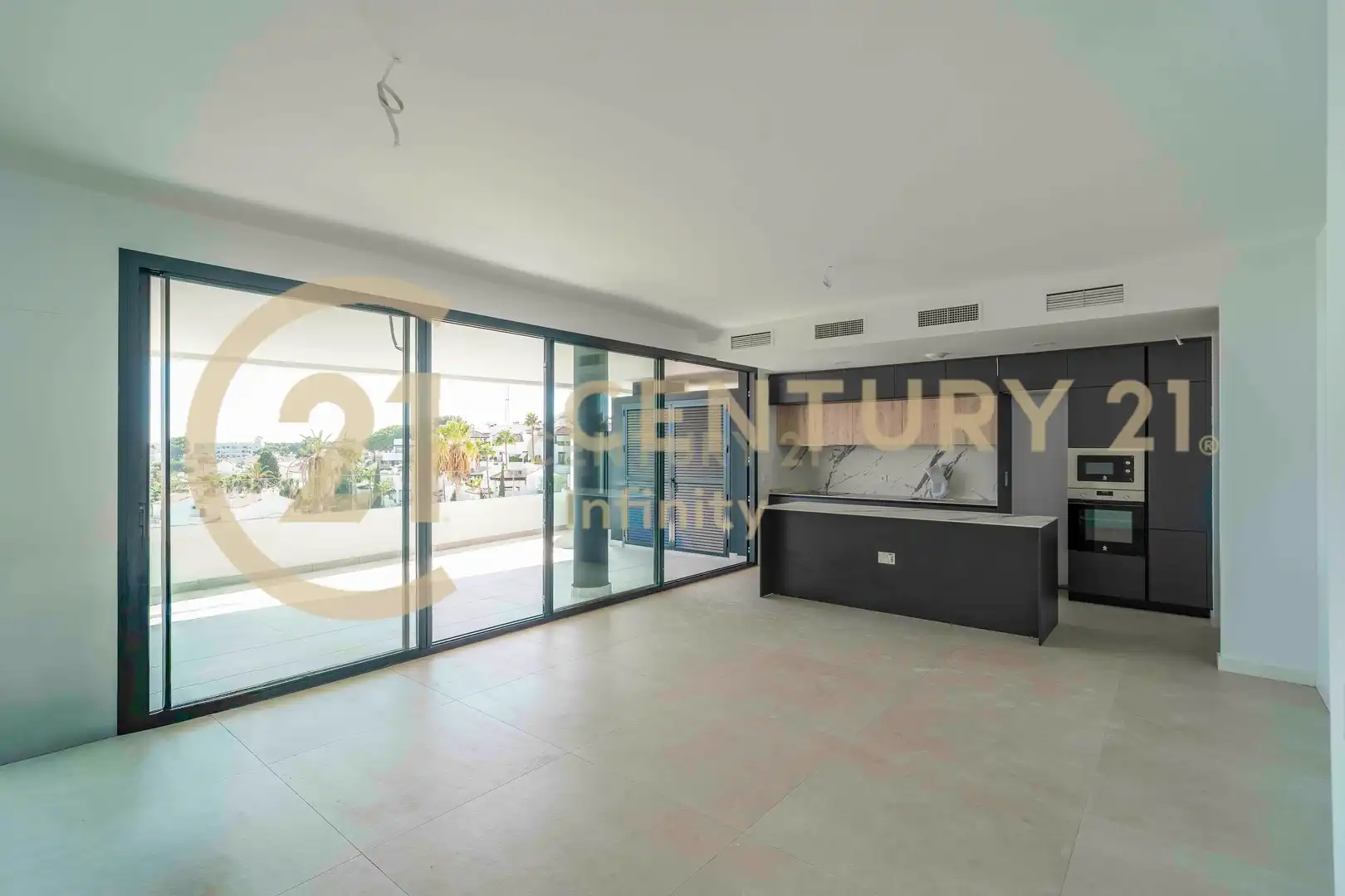 Terraza de Apartamento en venta en Torremolinos con Aire acondicionado, Jardín privado y Trastero