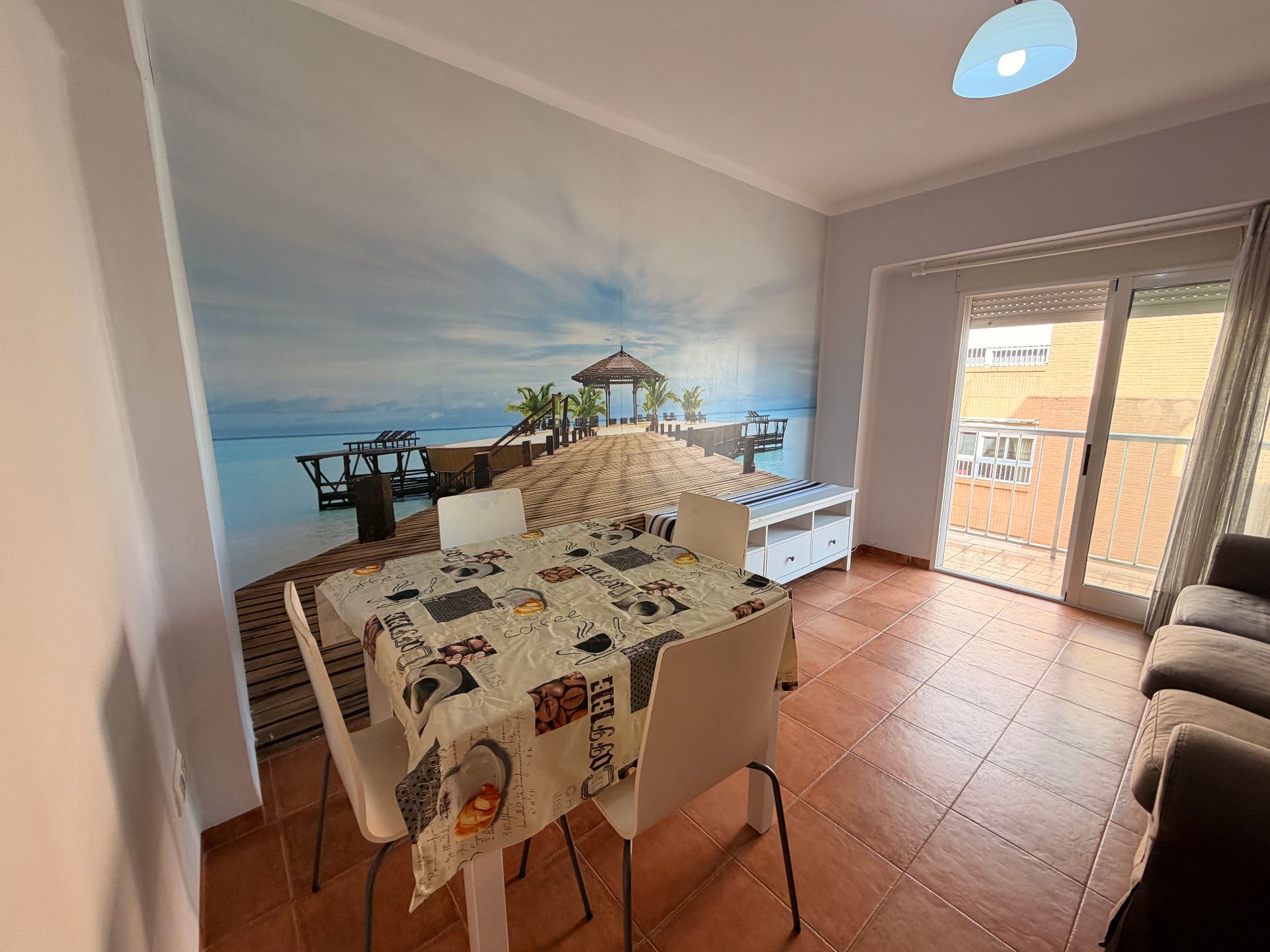 Menjador de Pis de lloguer en Sagunto / Sagunt amb Moblat, Forn i Balcó