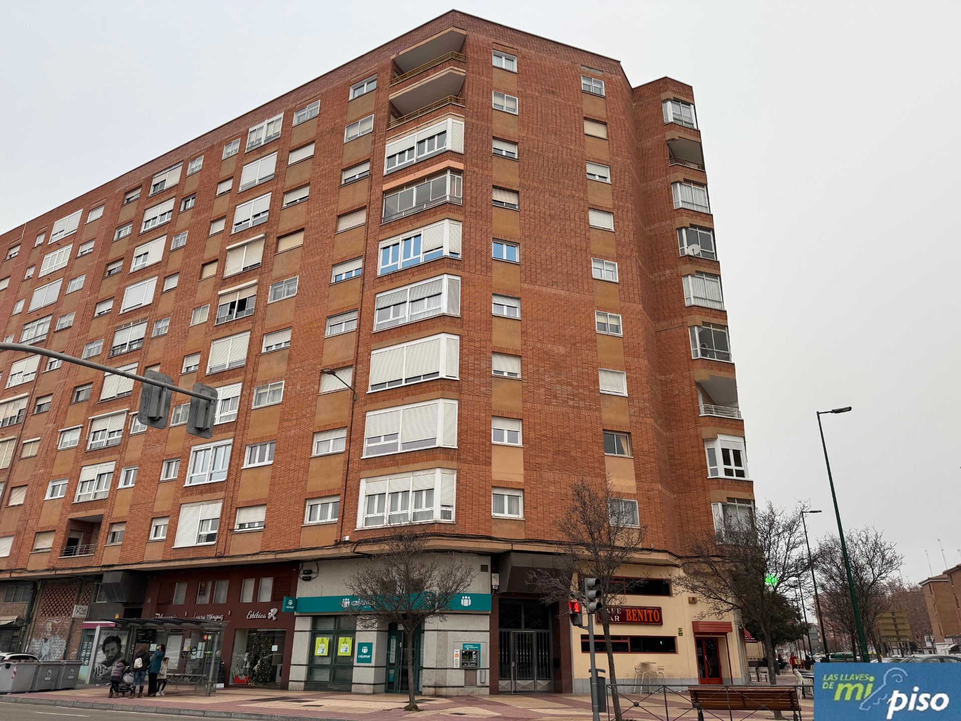 Vista exterior de Piso en venta en Valladolid Capital con Calefacción, Parquet y Amueblado