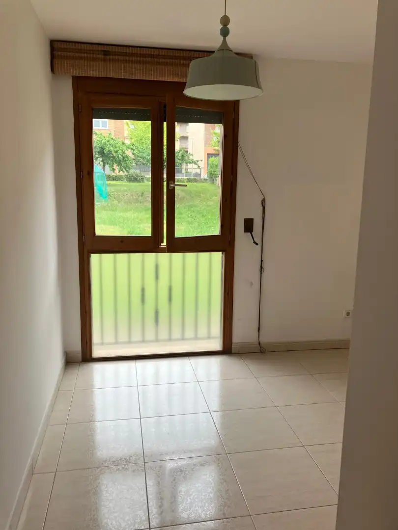 Maisonette zum Verkauf in Avià mit Terrasse