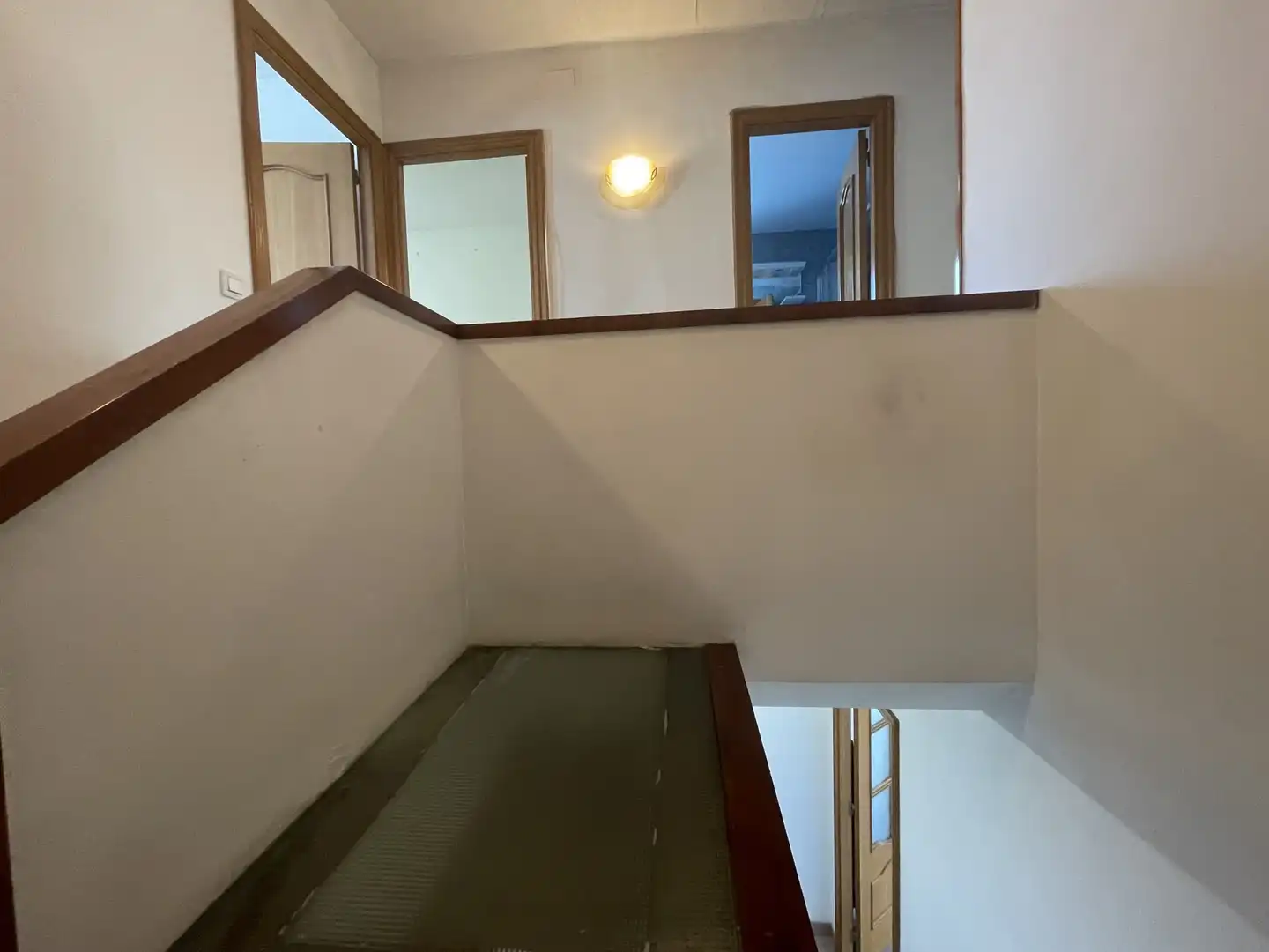 Casa adosada en venta en Salt con Calefacción, Terraza y Trastero