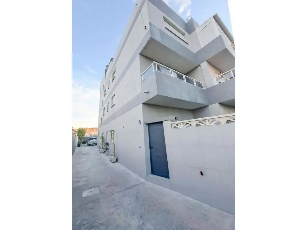 Vista exterior de Edificio en venta en Eivissa