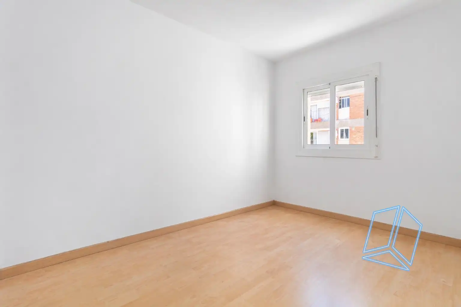 Habitación de Piso en venta en Barcelona con Calefacción y Balcón