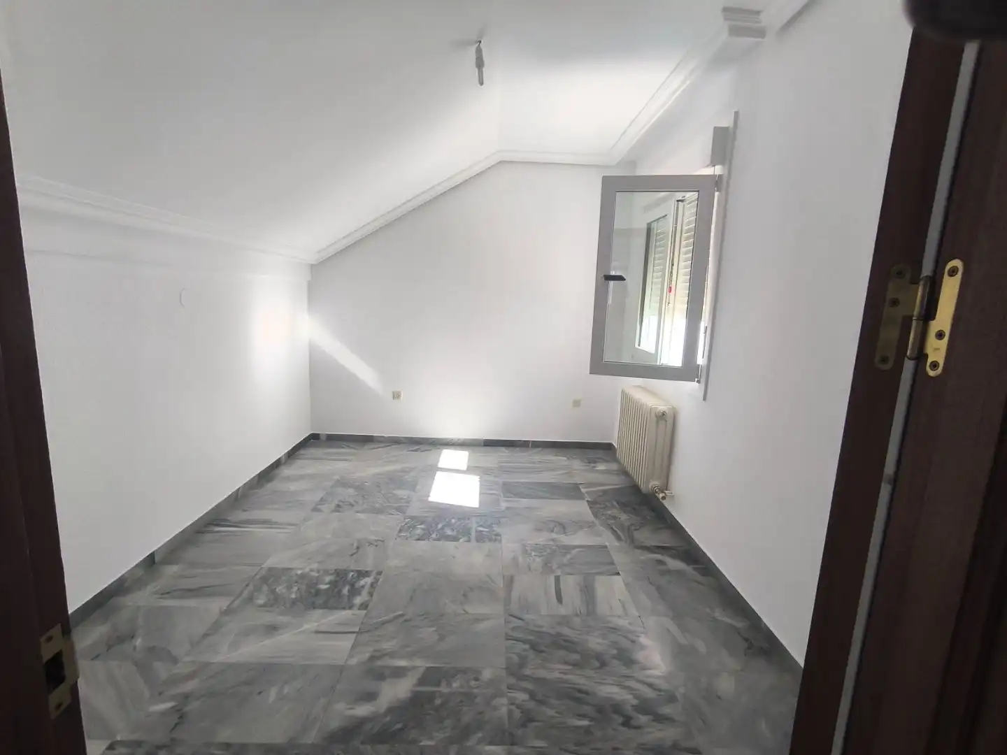 Wohnung zur Miete in Ciudad Real Capital mit Terrasse und Balkon