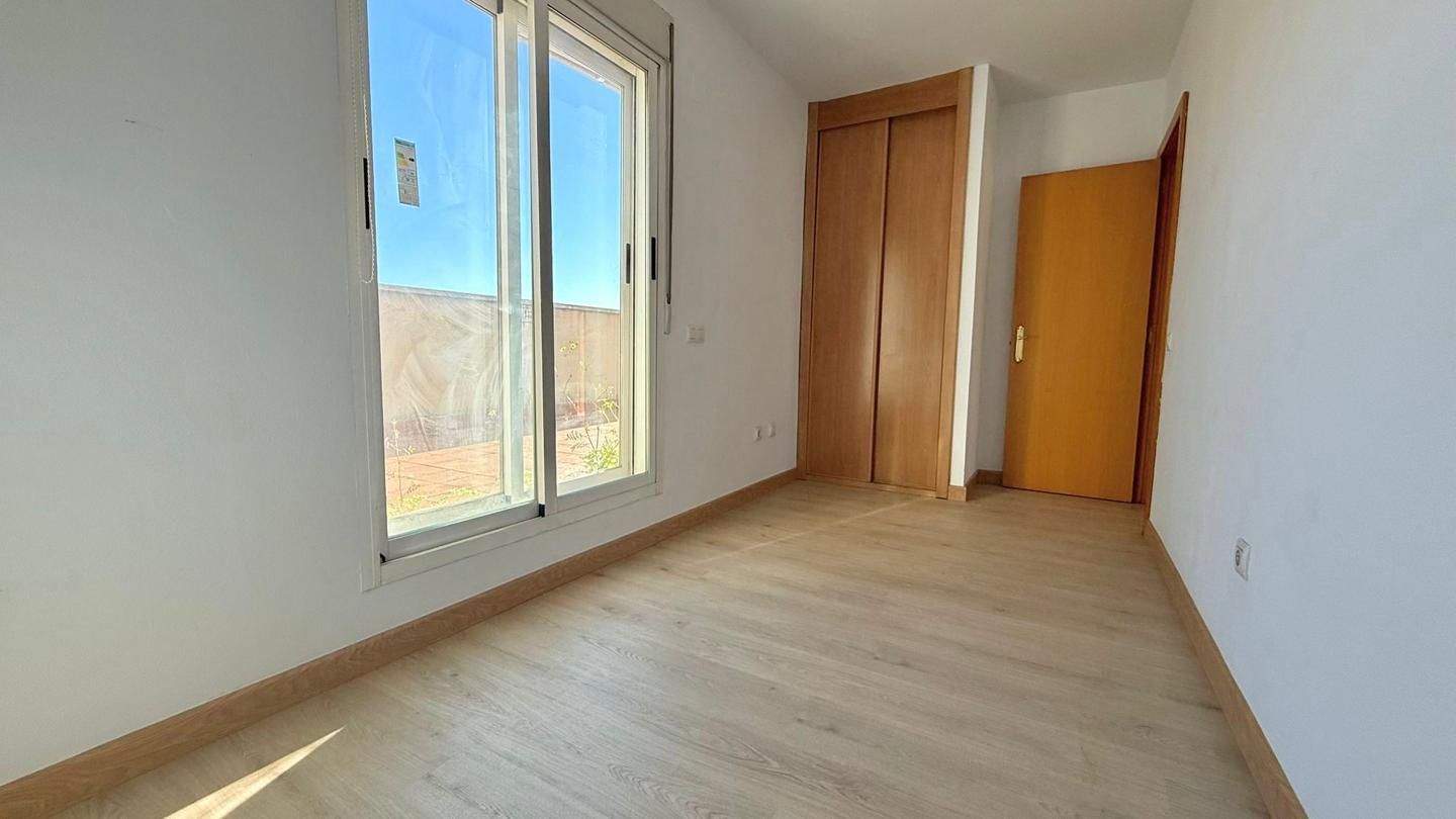 Dormitori de Àtic en venda en Paterna amb Parquet, Terrassa i Traster