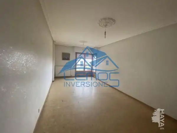 Piso en venta en La Bañeza 