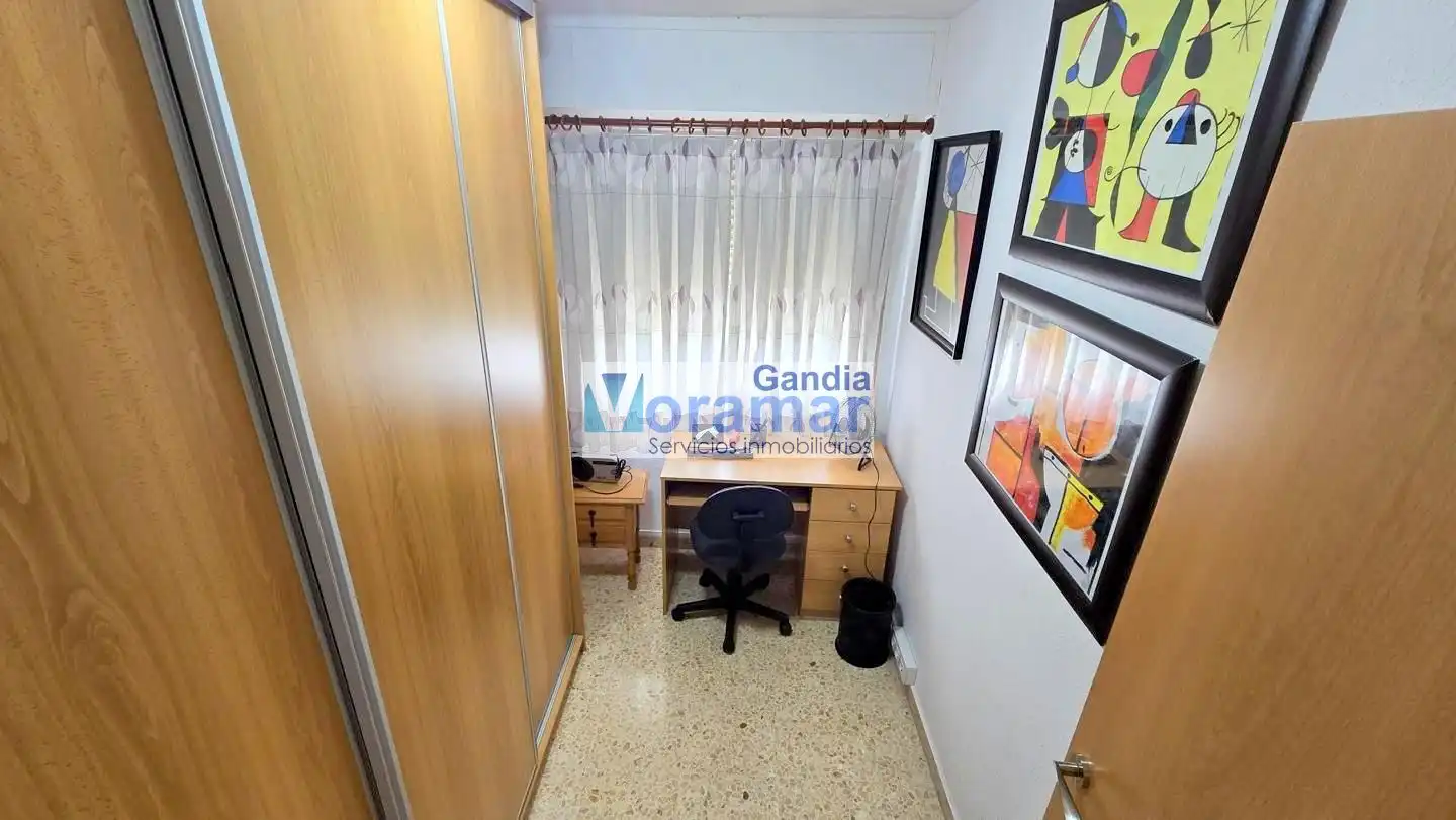 Schlafzimmer von Wohnungen zum Verkauf in Gandia mit Klimaanlage, Terrasse und Möbliert