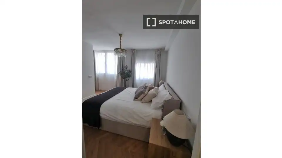 Bedroom of Apartments for share in Málaga  with Air Conditioner, Terrace and Furnished
