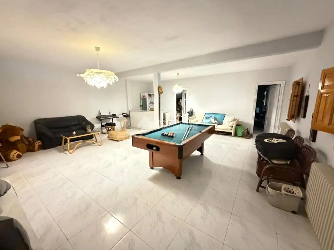 Houses for sale in Paracuellos de Jarama  with Heating