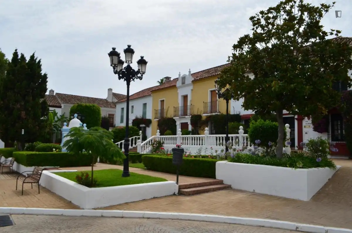 Casa o xalet de lloguer a Guadalmina Baja