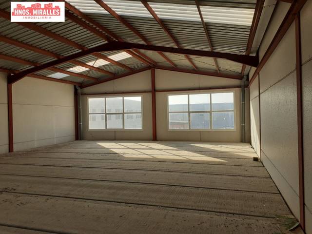 Nave industrial en Alquiler en San Fulgencio
