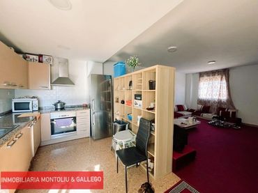 Piso con balcón en venta en Centro