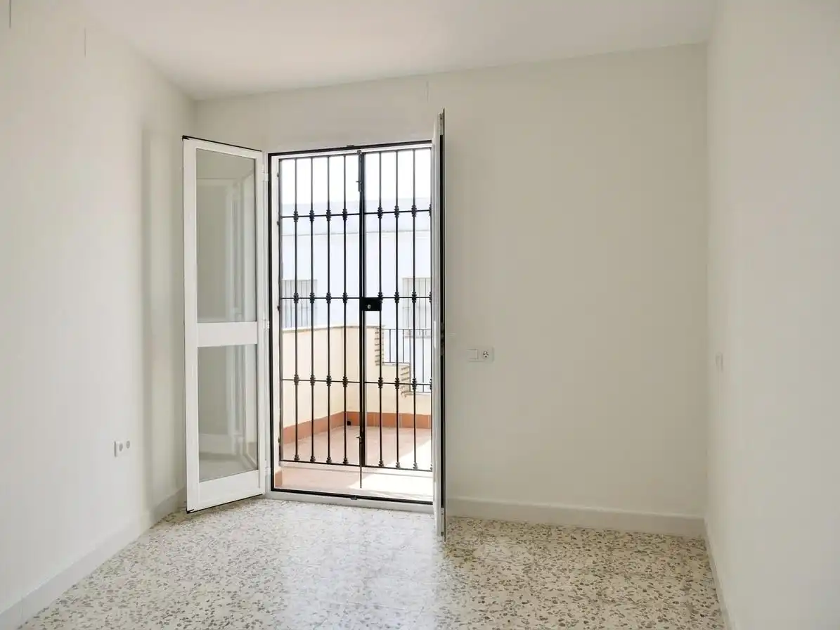 Casa adosada en venta en Umbrete con Aire acondicionado, Terraza y Balcón