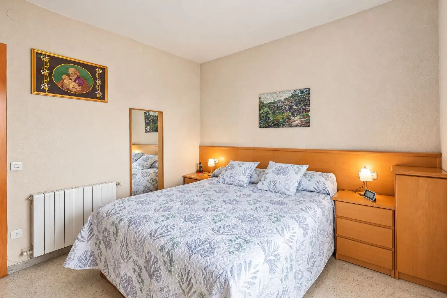 Bedroom of Flat for sale in La Plana