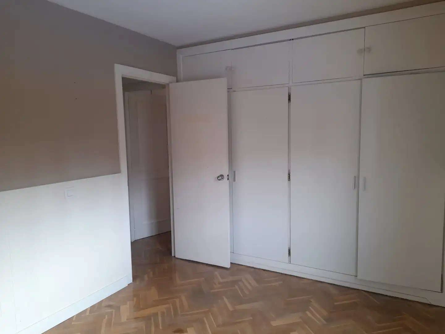Habitación de Piso en venta en Pozuelo de Alarcón con Aire acondicionado, Calefacción y Parquet