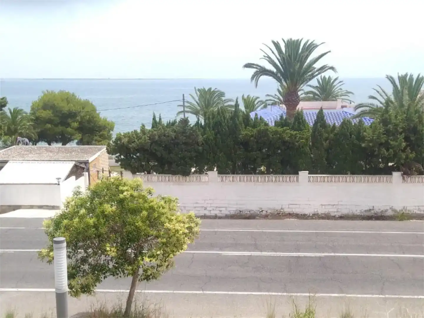 Vista exterior de Apartament de lloguer en Alcanar amb Aire condicionat, Jardí privat i Piscina