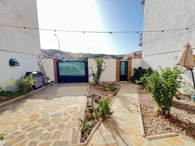 Casa-chalet en Venta en Valle de Abdalajís