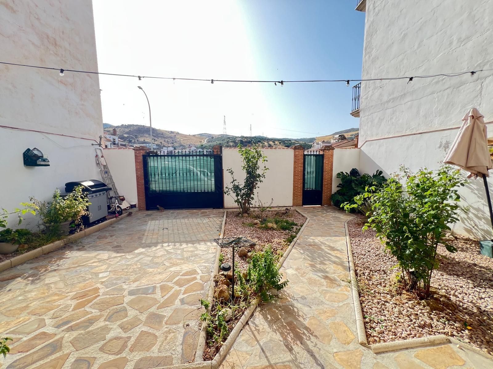 Garden of House or chalet for sale in Valle de Abdalajís  with Air Conditioner, Parquet flooring and Terrace