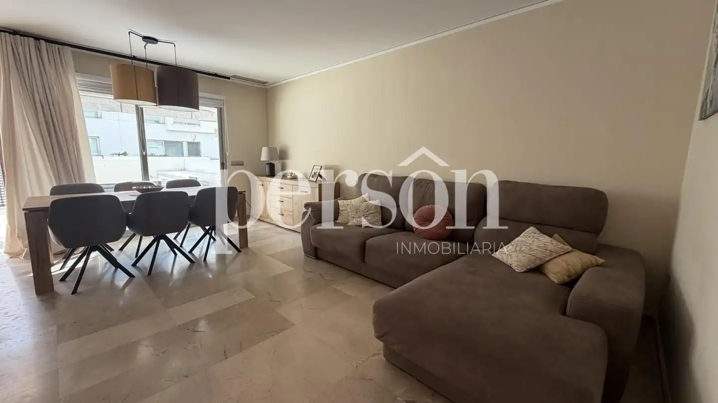 Living room of Ground floor for sale in Carcaixent  with Air Conditioner, Terrace and Storage room