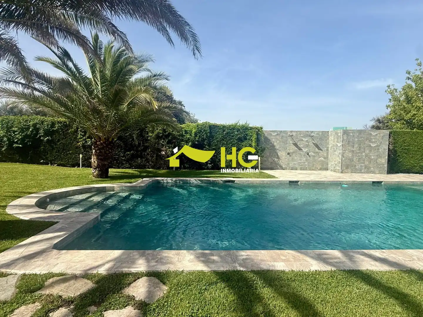 Piscina de Estudio de alquiler en Villaviciosa de Odón con Aire acondicionado, Calefacción y Amueblado