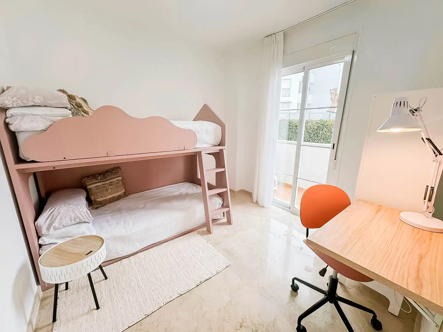 Habitación de Apartamento en venta en Manilva con Aire acondicionado, Calefacción y Terraza