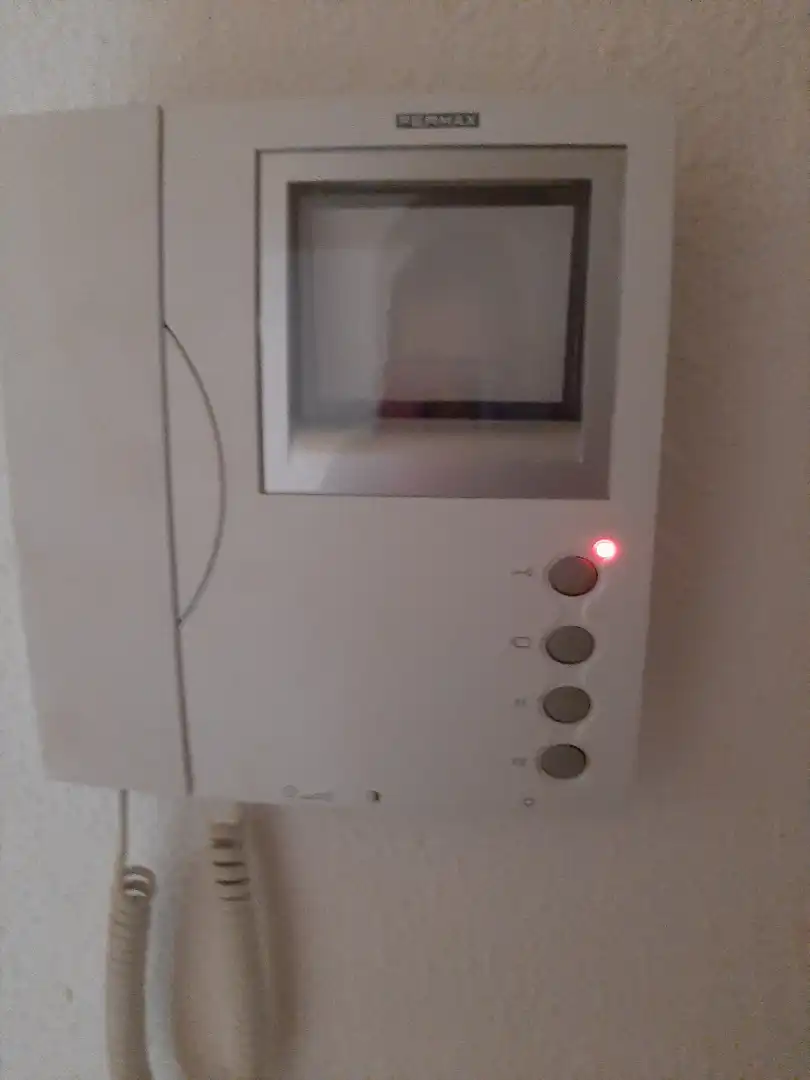 Flat for sale in Valencia  with Air Conditioner, Parquet flooring and Furnished