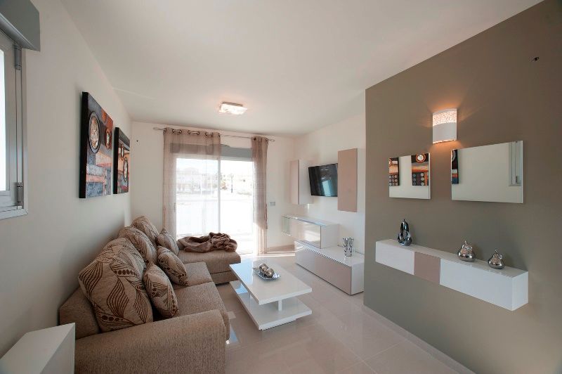 Sala d'estar de Apartament en venda en Torrevieja amb Aire condicionat, Calefacció i Jardí privat